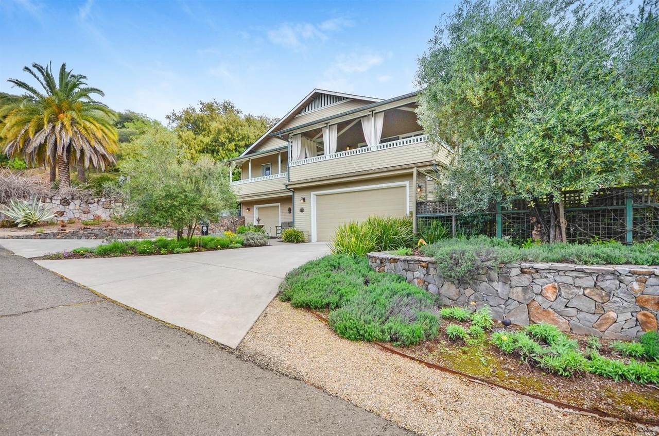 514 Donald Street - Photo 1