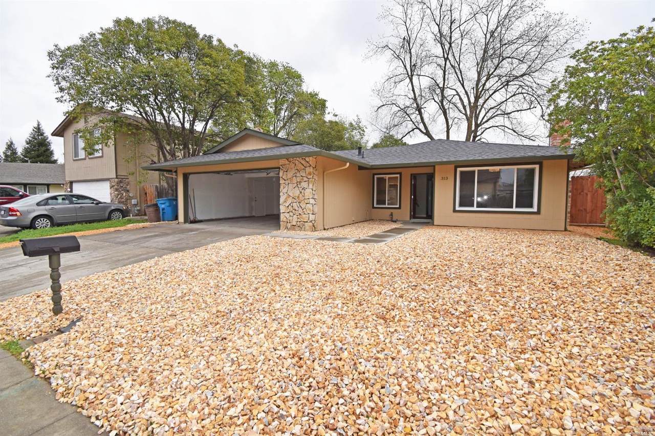 313 Kent Way - Photo 1