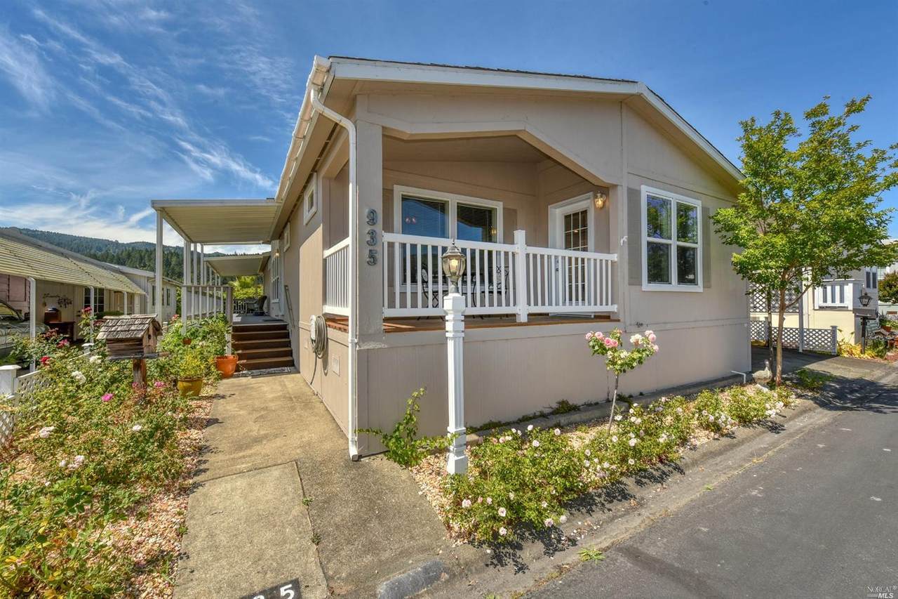935 Champagne Circle - Photo 1