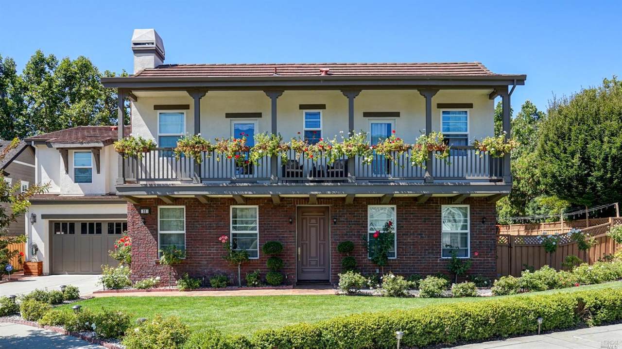 11 Silverberry Court - Photo 1
