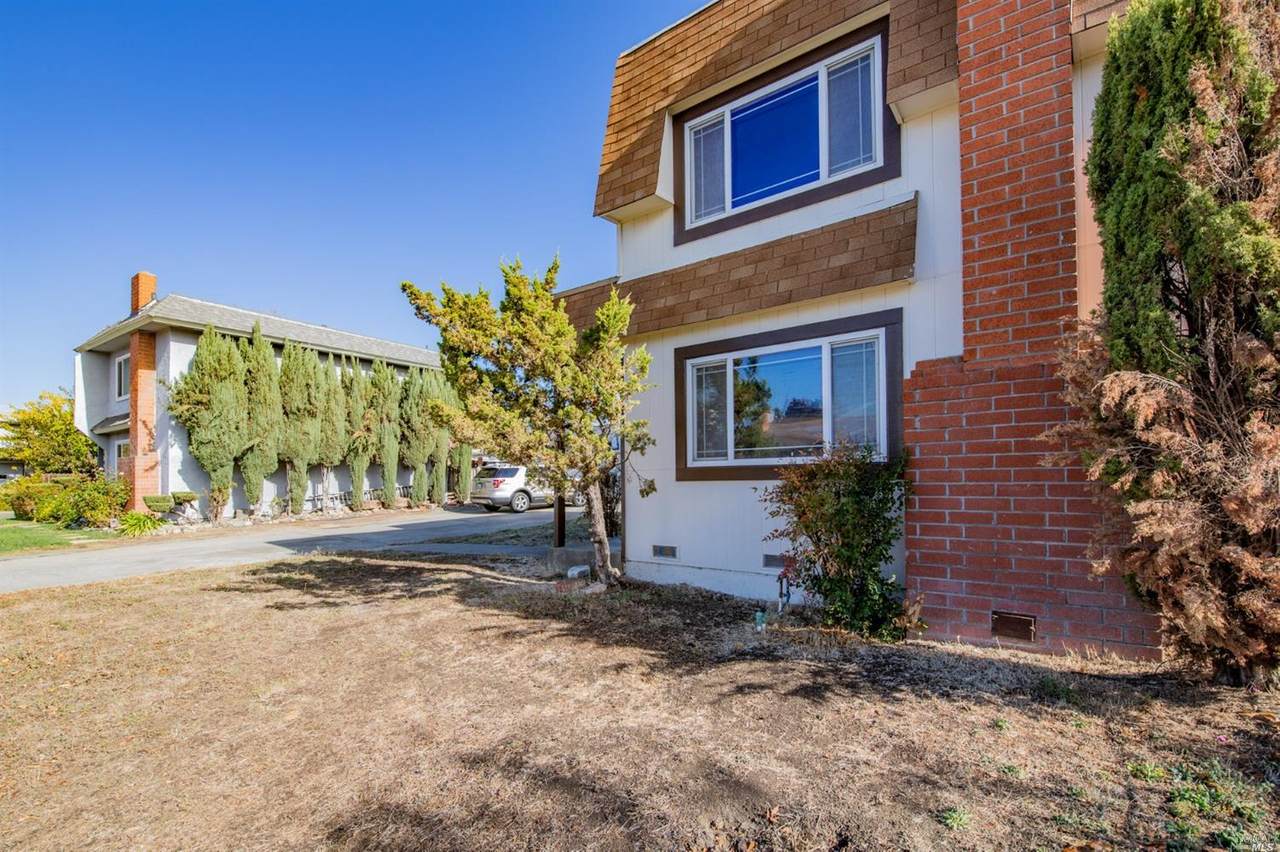 2482 Beaufort Drive - Photo 1