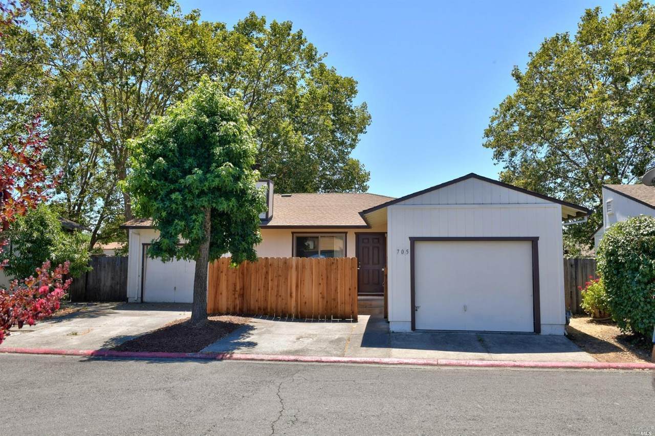 705 Agnew Place - Photo 1