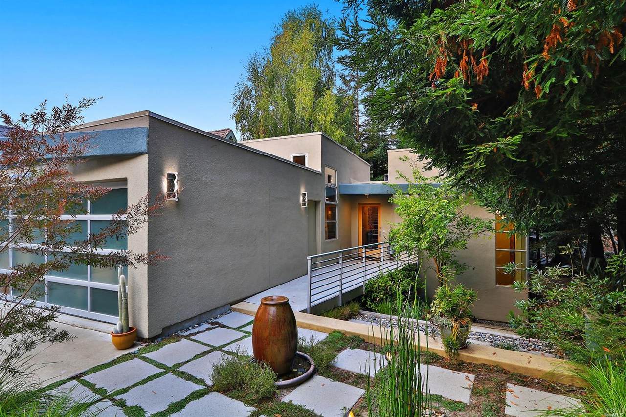 6 Dorothy Place - Photo 1