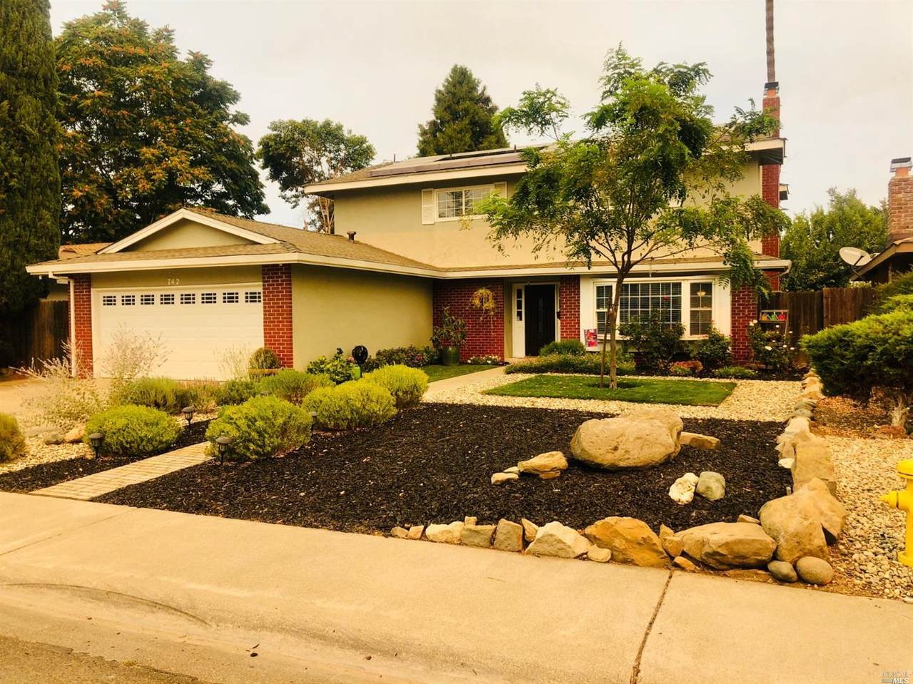 742 Daniels Street - Photo 1