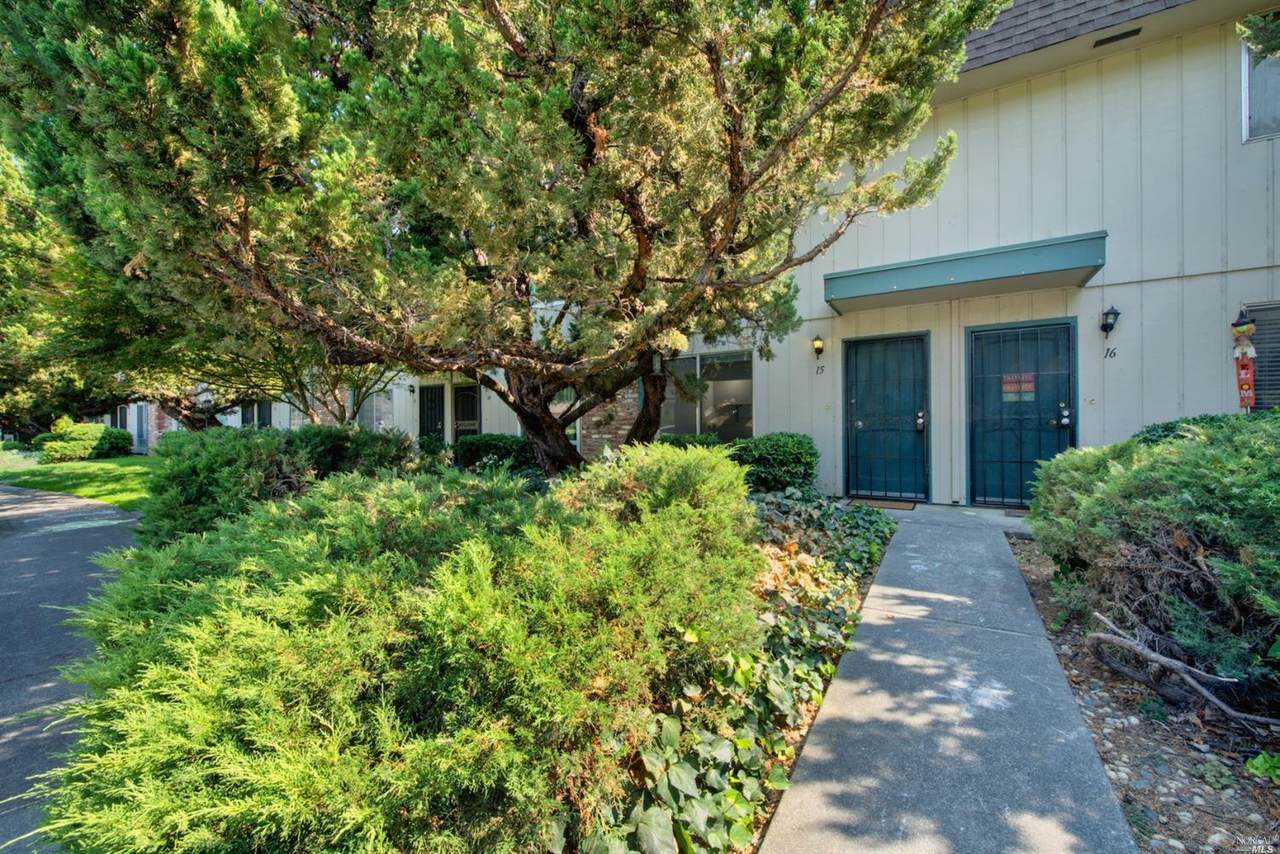 490 Edgewood Drive - Photo 1