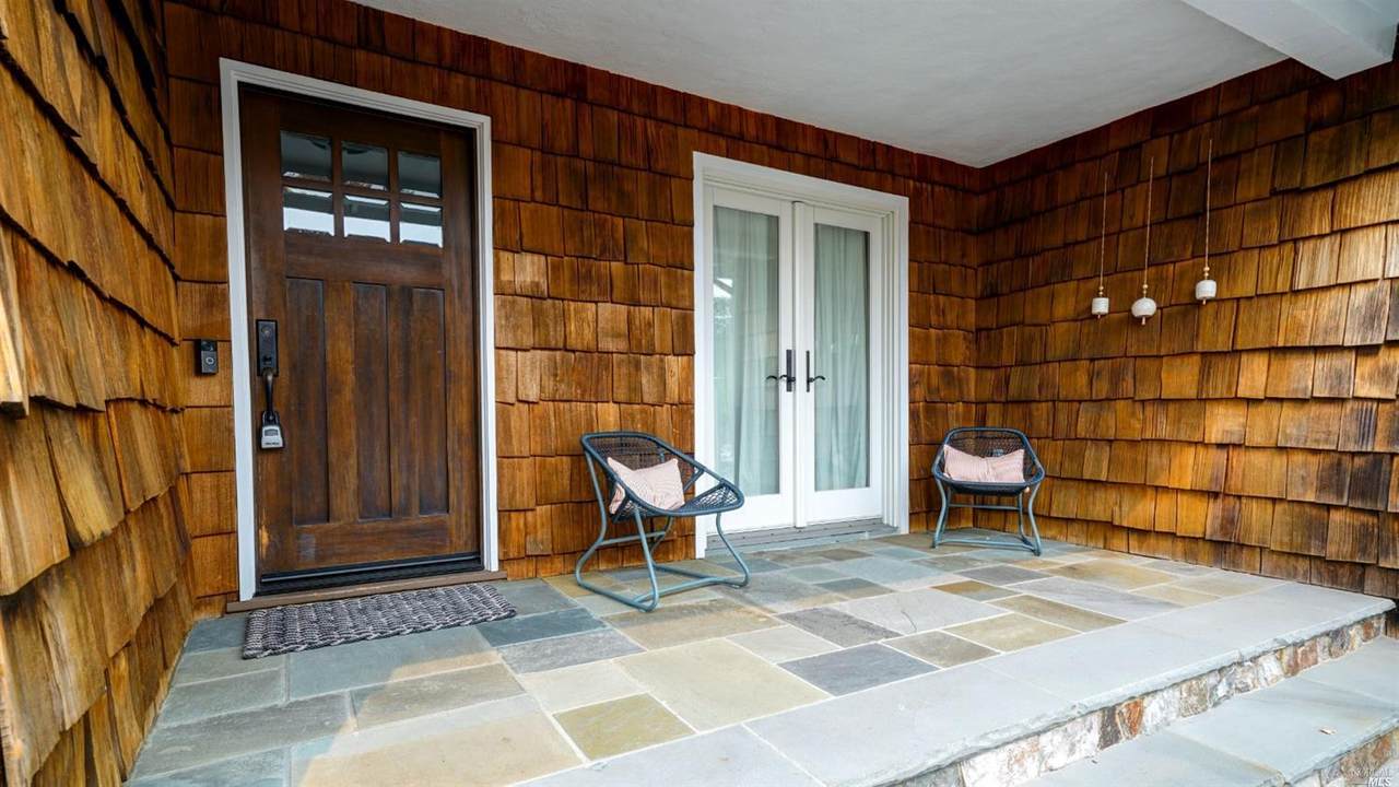 24 Sierra Avenue - Photo 1