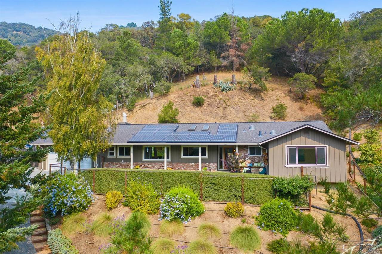 16 Heather Way - Photo 1
