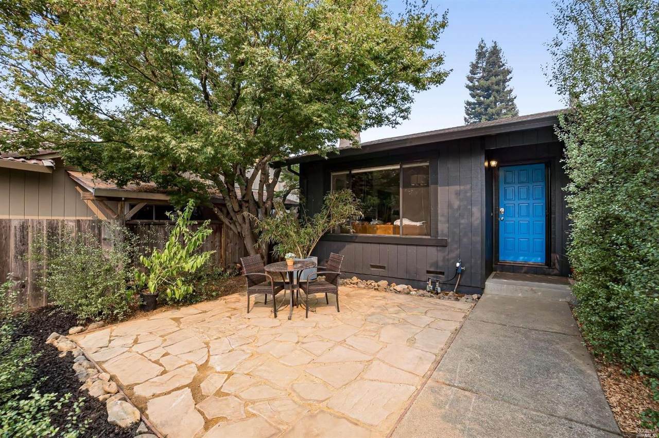 241 Theresa Court - Photo 1