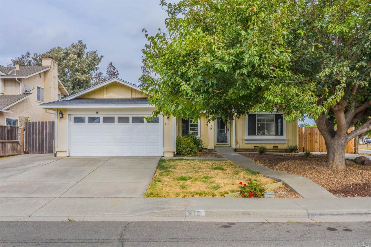 812 Vintage Avenue - Photo 1