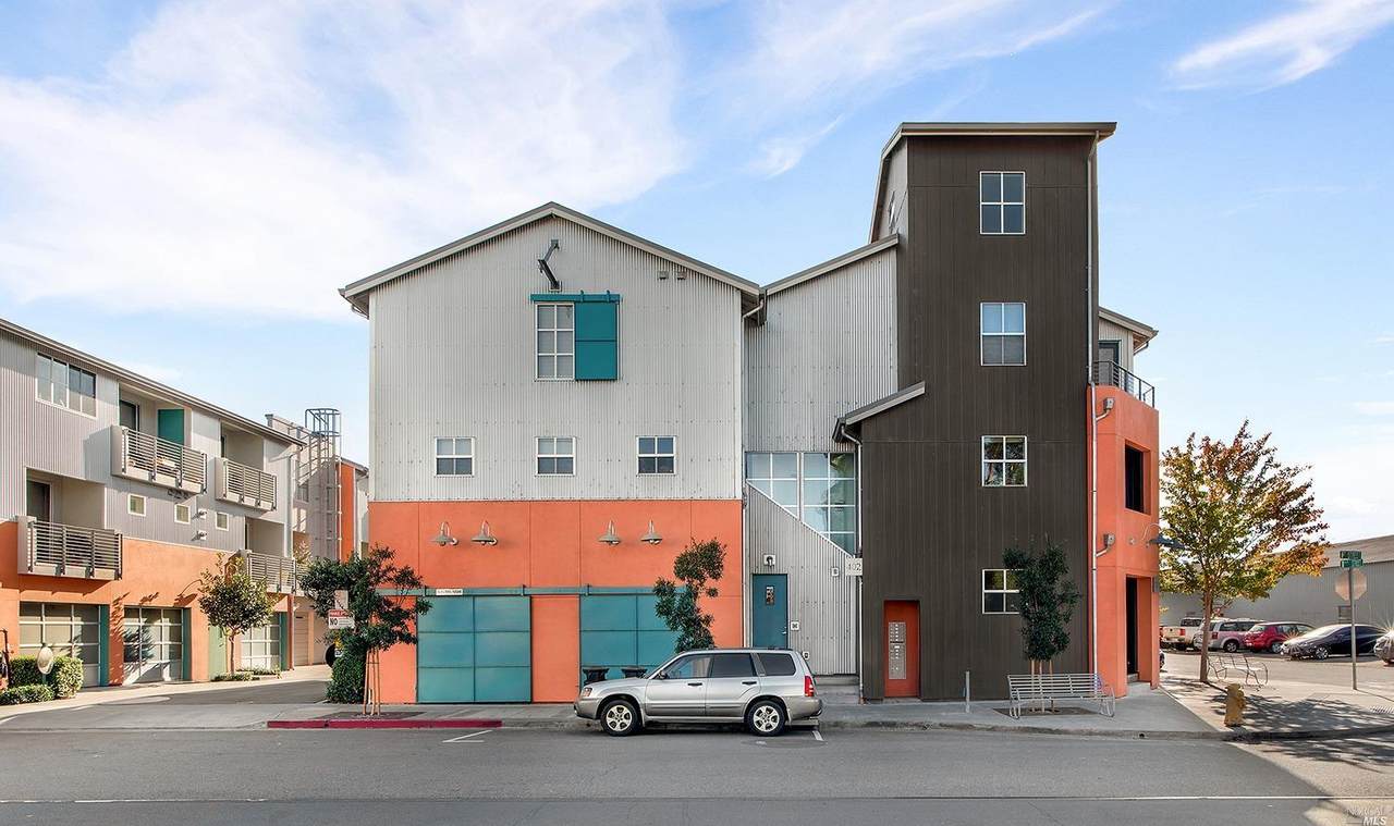 402 1st Street - Photo 1
