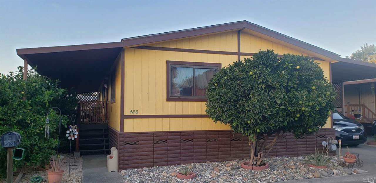 420 Sandstone Drive - Photo 1