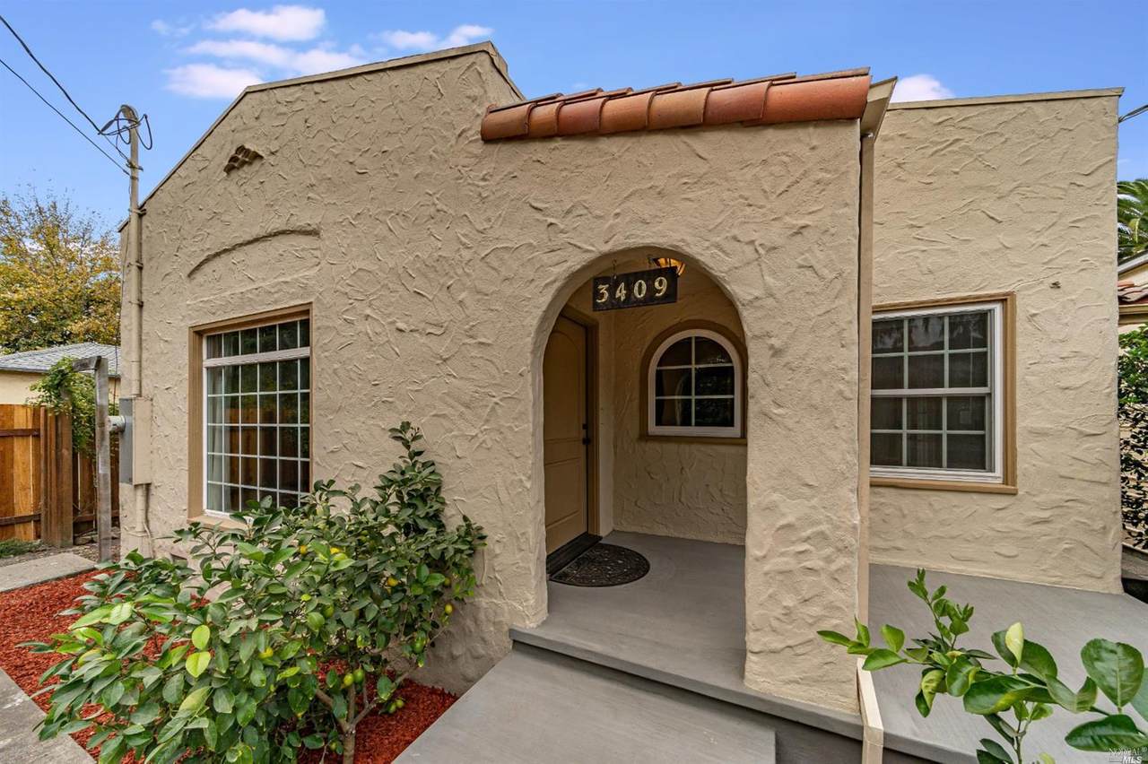 3409 Brooks Avenue - Photo 1