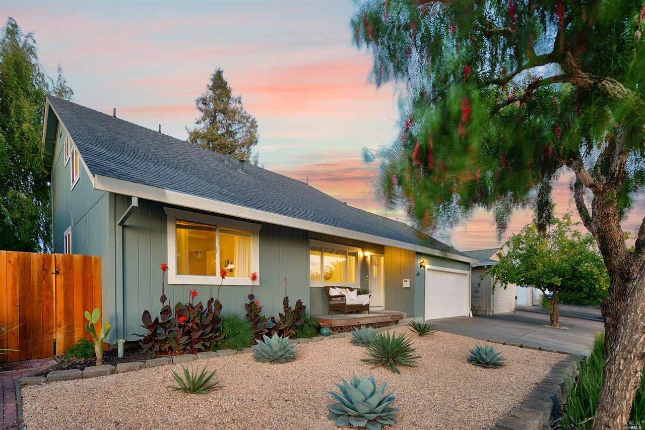837 Rancho Way - Photo 1