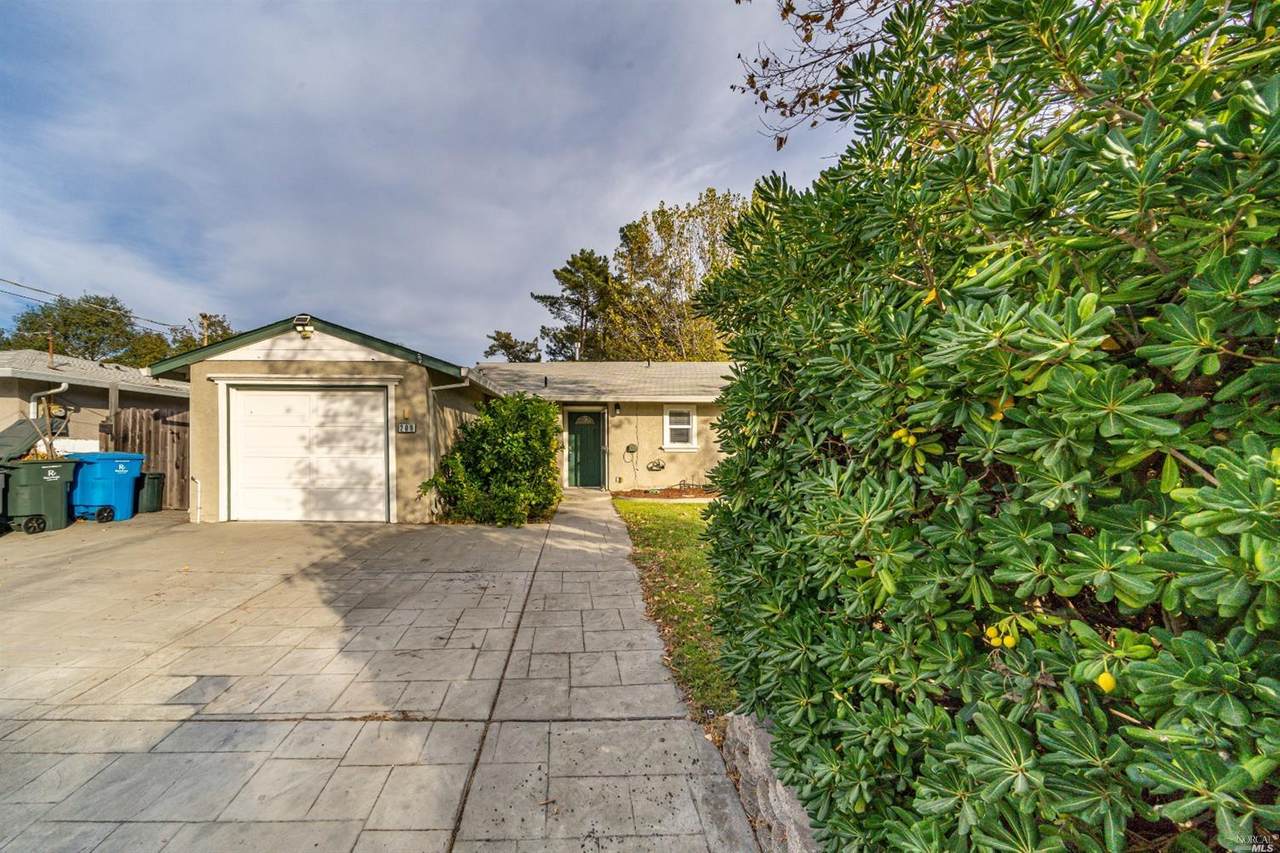 209 Carolyn Drive - Photo 1