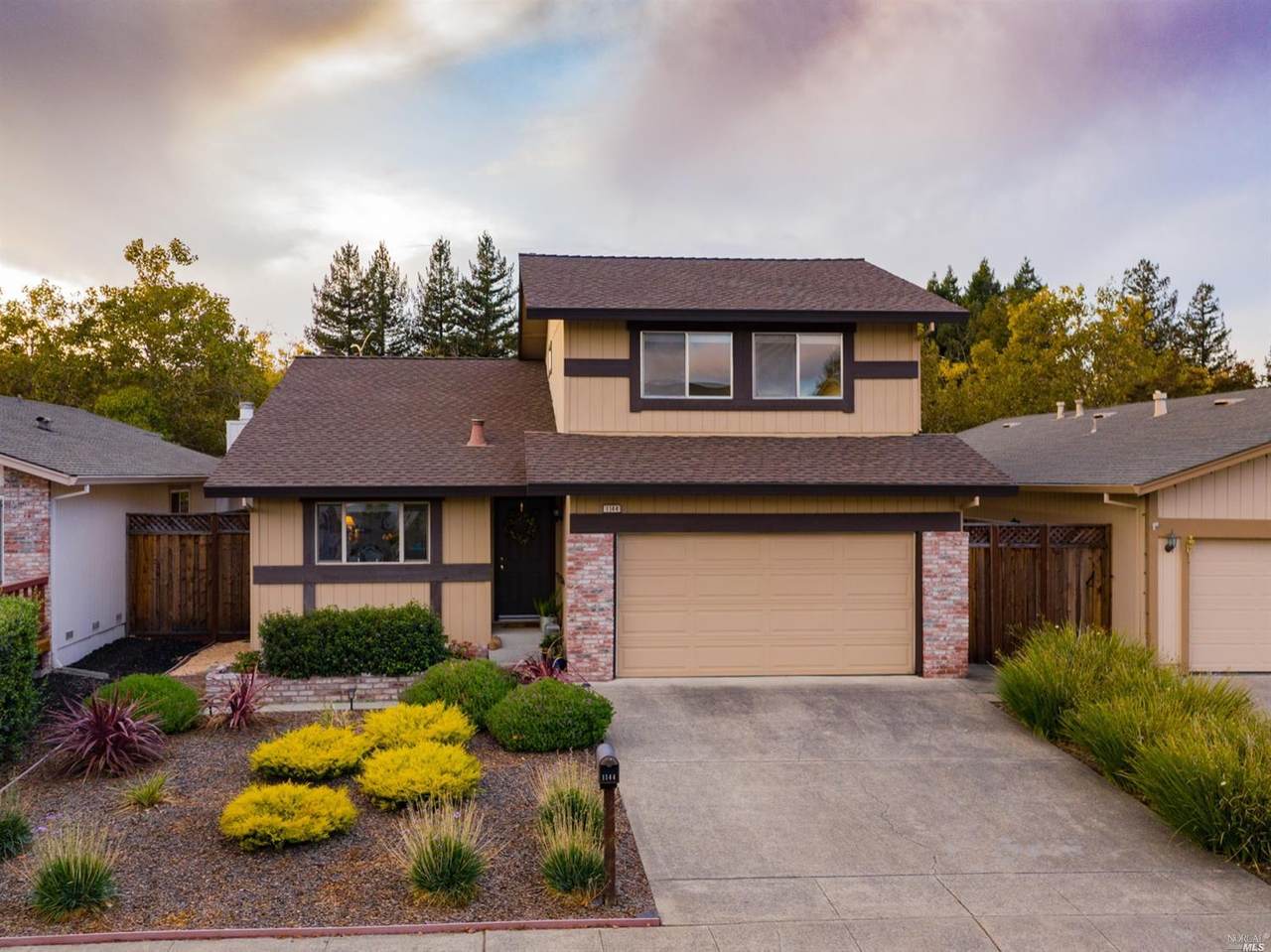 1144 Hailey Court - Photo 1
