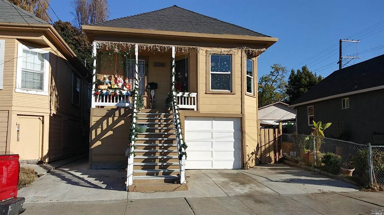1126 Monterey Street - Photo 1