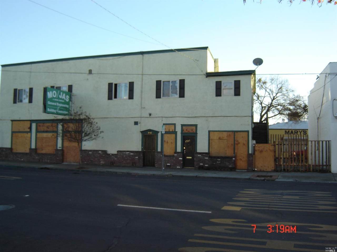 1736 Main Street - Photo 1
