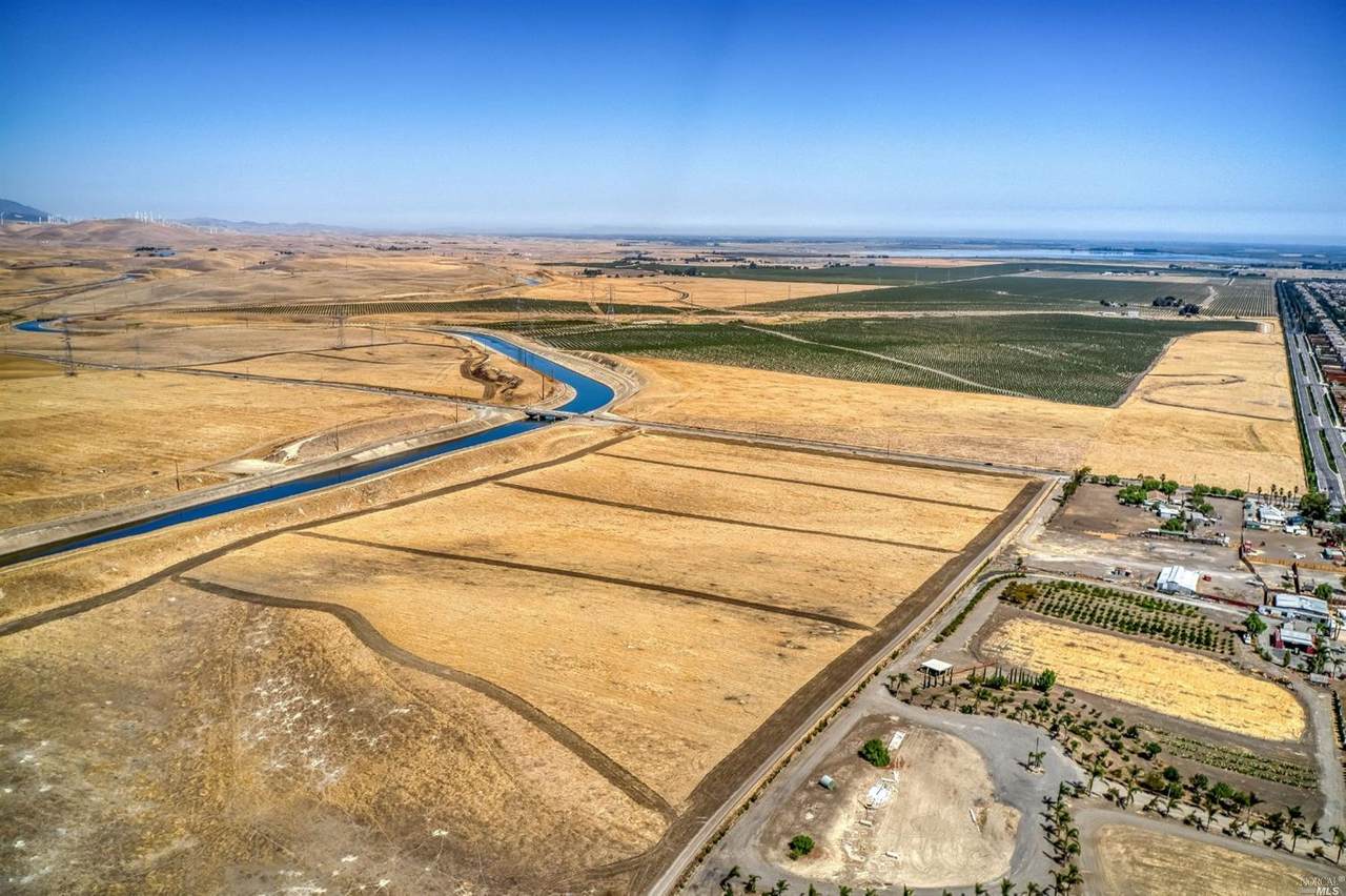 34 Grant Line Road - Photo 1