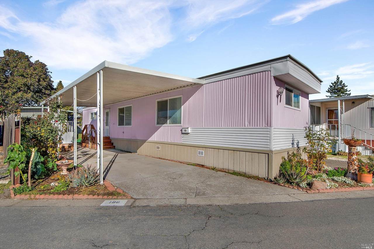 186 Leisure Park Circle - Photo 1