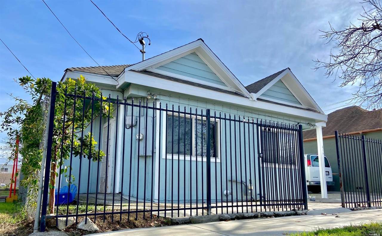 416 B Street - Photo 1