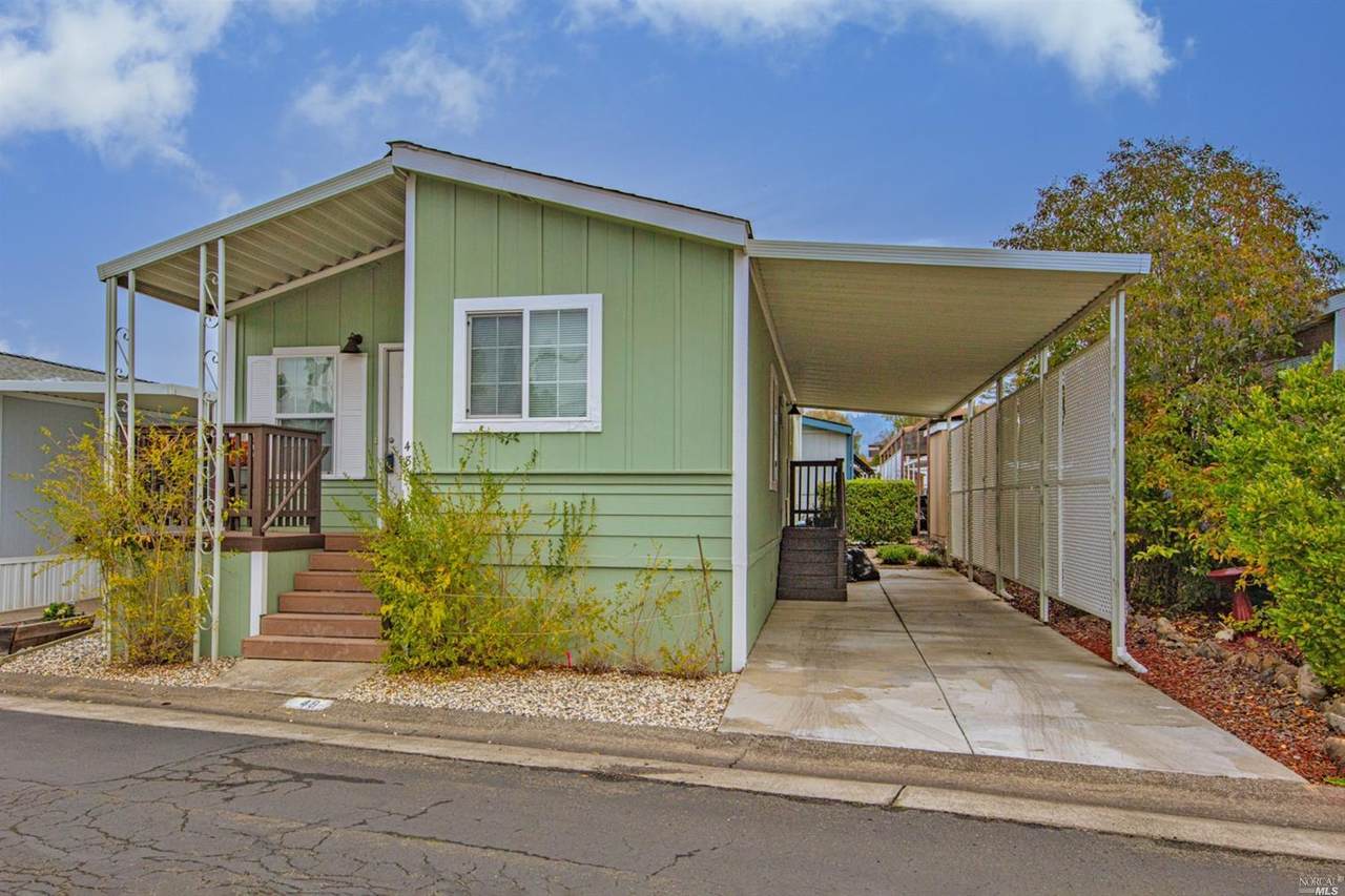 48 Redwing Drive - Photo 1