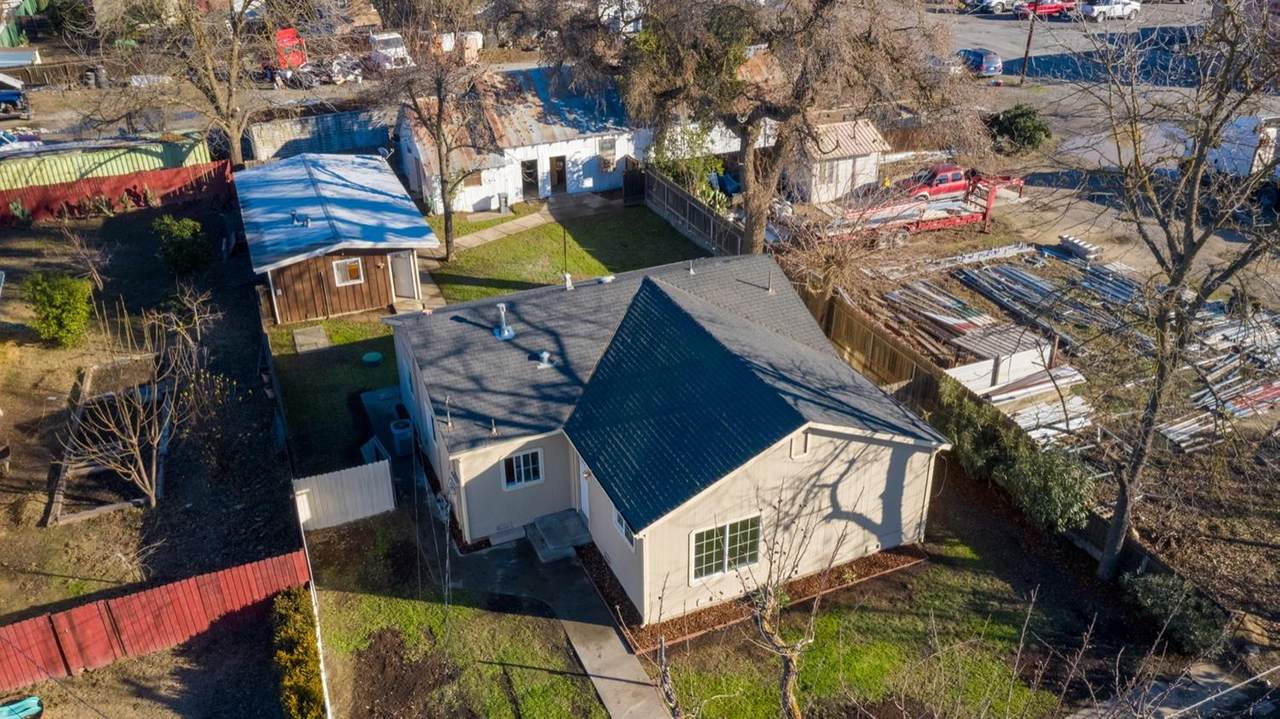 19 Palm Ave. - Photo 1