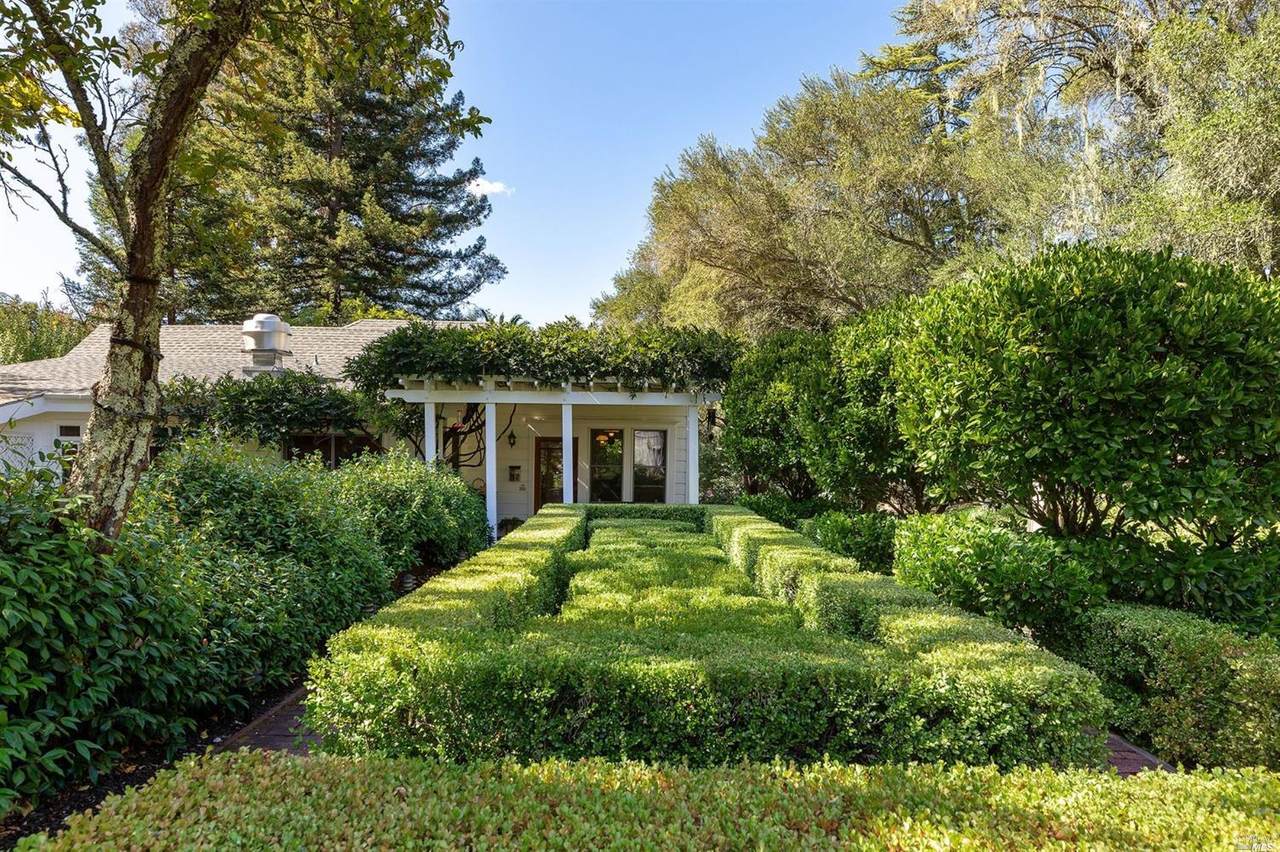 16276 Healdsburg Avenue - Photo 1