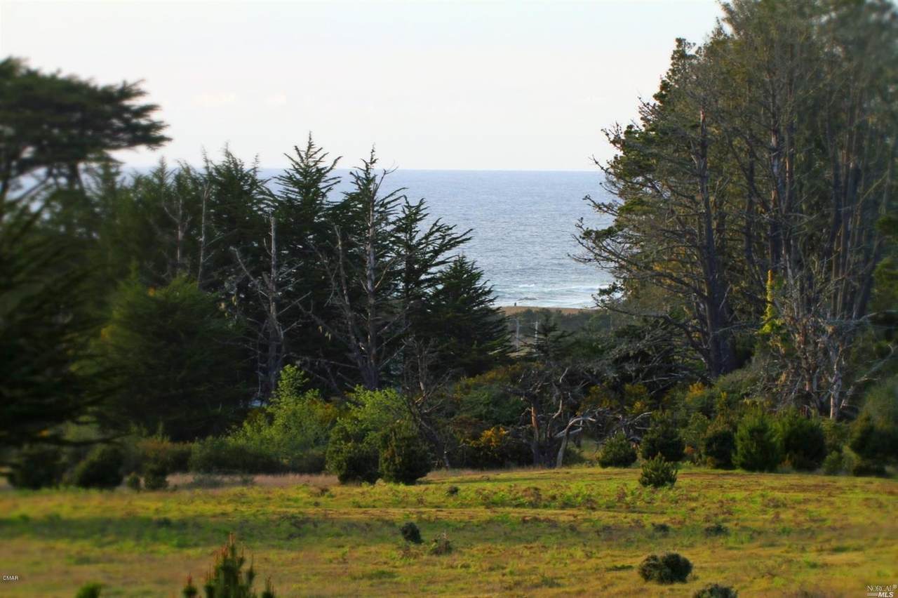 15201 N. Hwy 1 - Photo 1