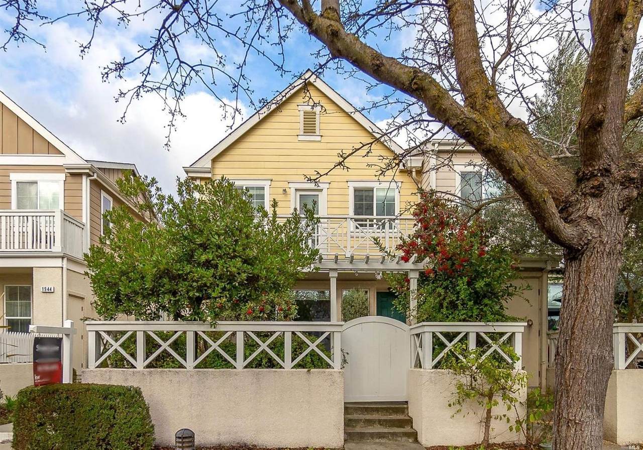 1948 Belgrave Drive - Photo 1