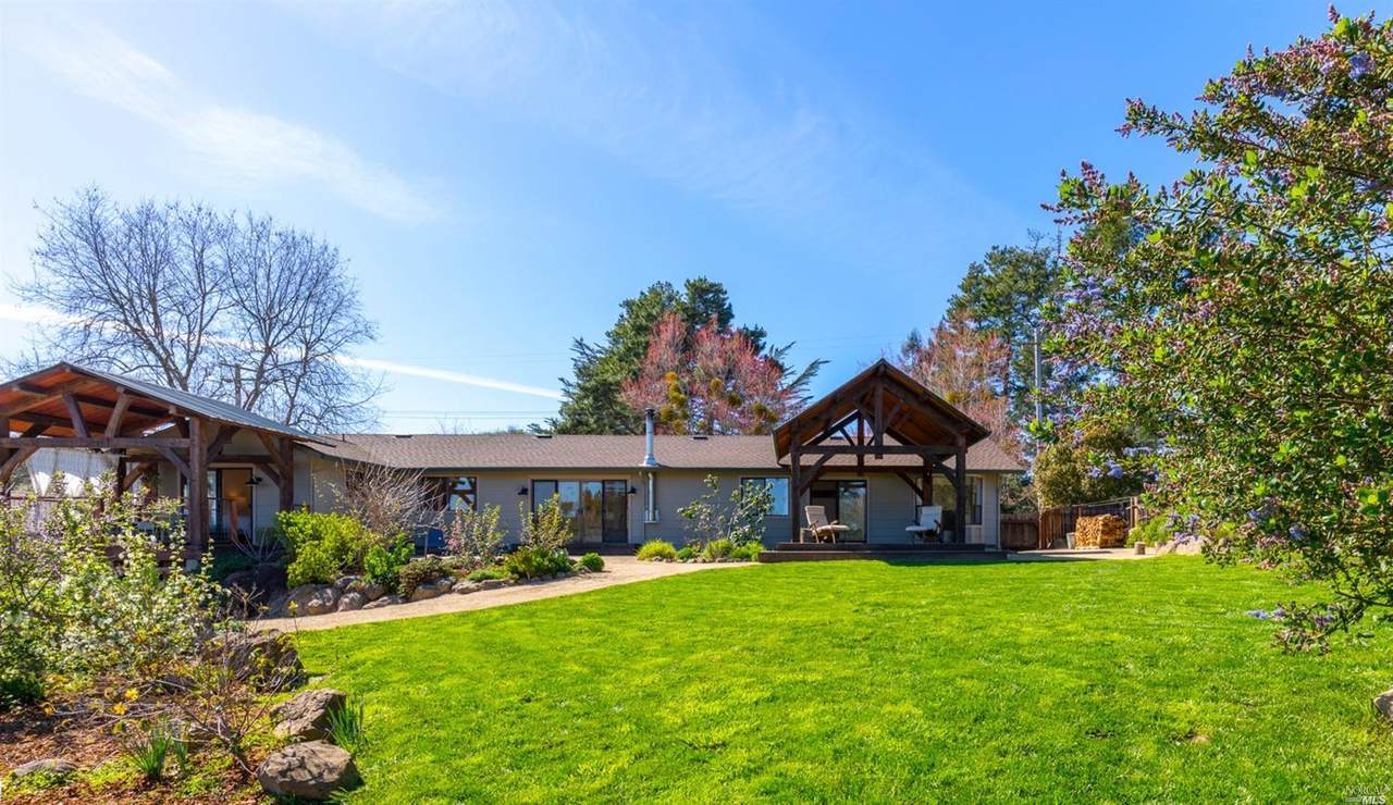 1095 Tilton Road - Photo 1