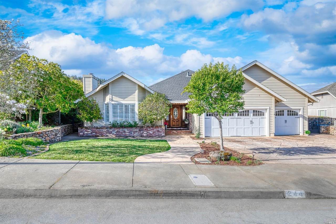 244 Silver Creek Circle - Photo 1