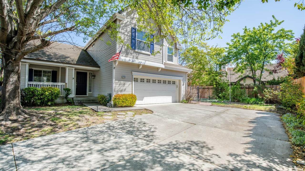 734 Glacier Way - Photo 1
