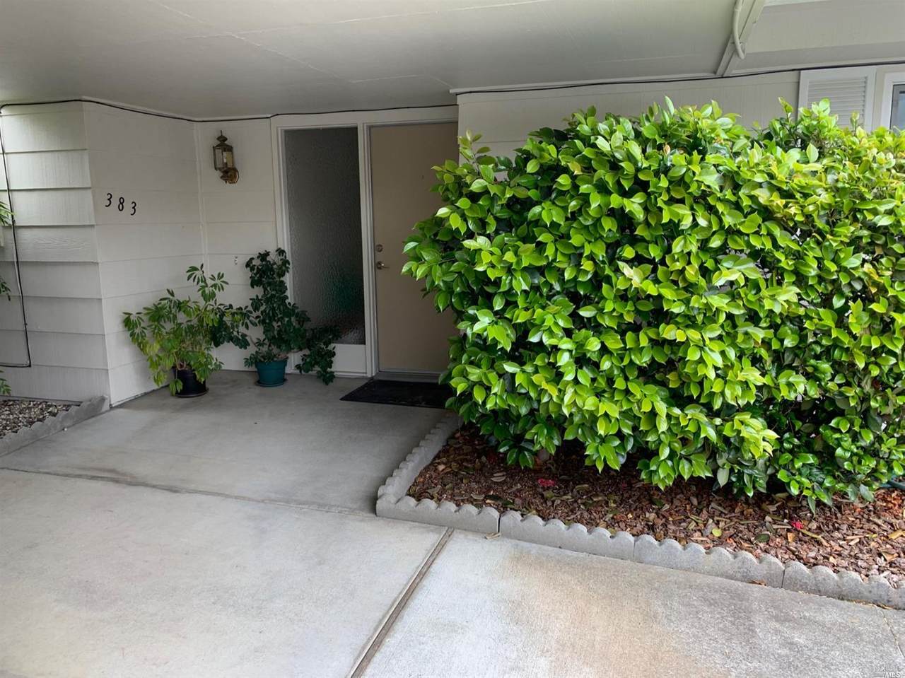 383 Rockgreen Place - Photo 1