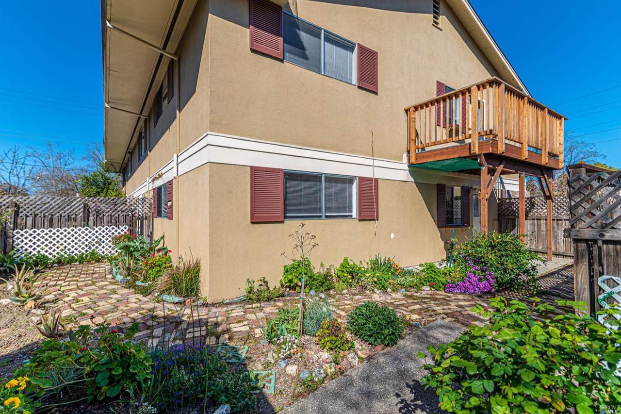 300 Stony Point Road - Photo 1
