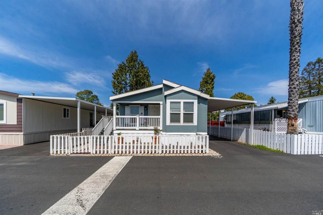144 Robin Street - Photo 1