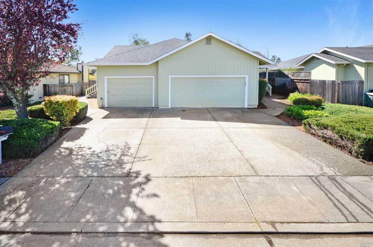 665 Oregon Street - Photo 1