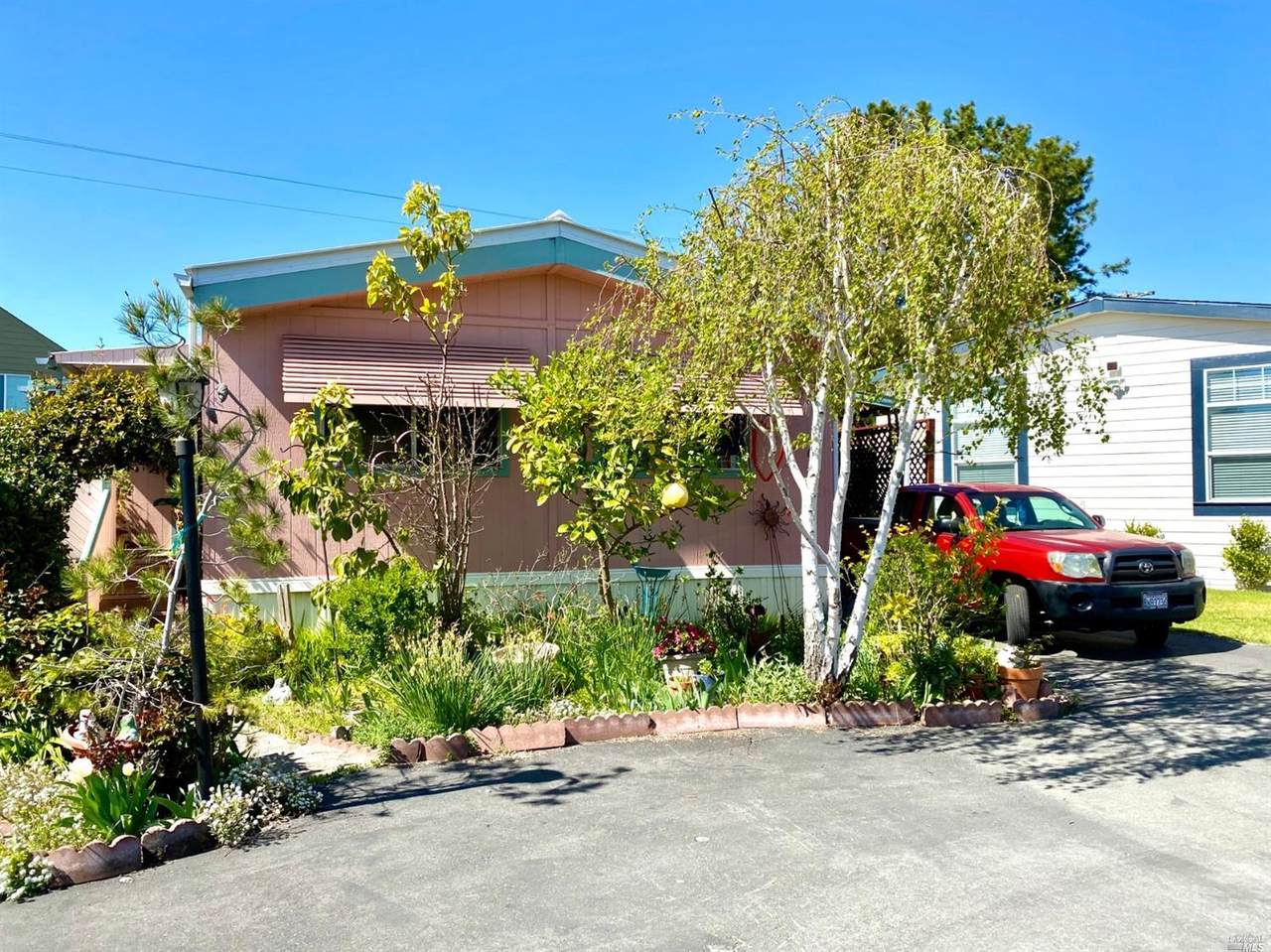 67 Candlewood Drive - Photo 1