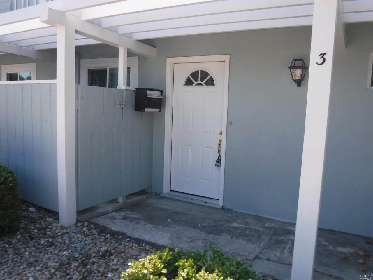 600 Alamo Drive - Photo 1