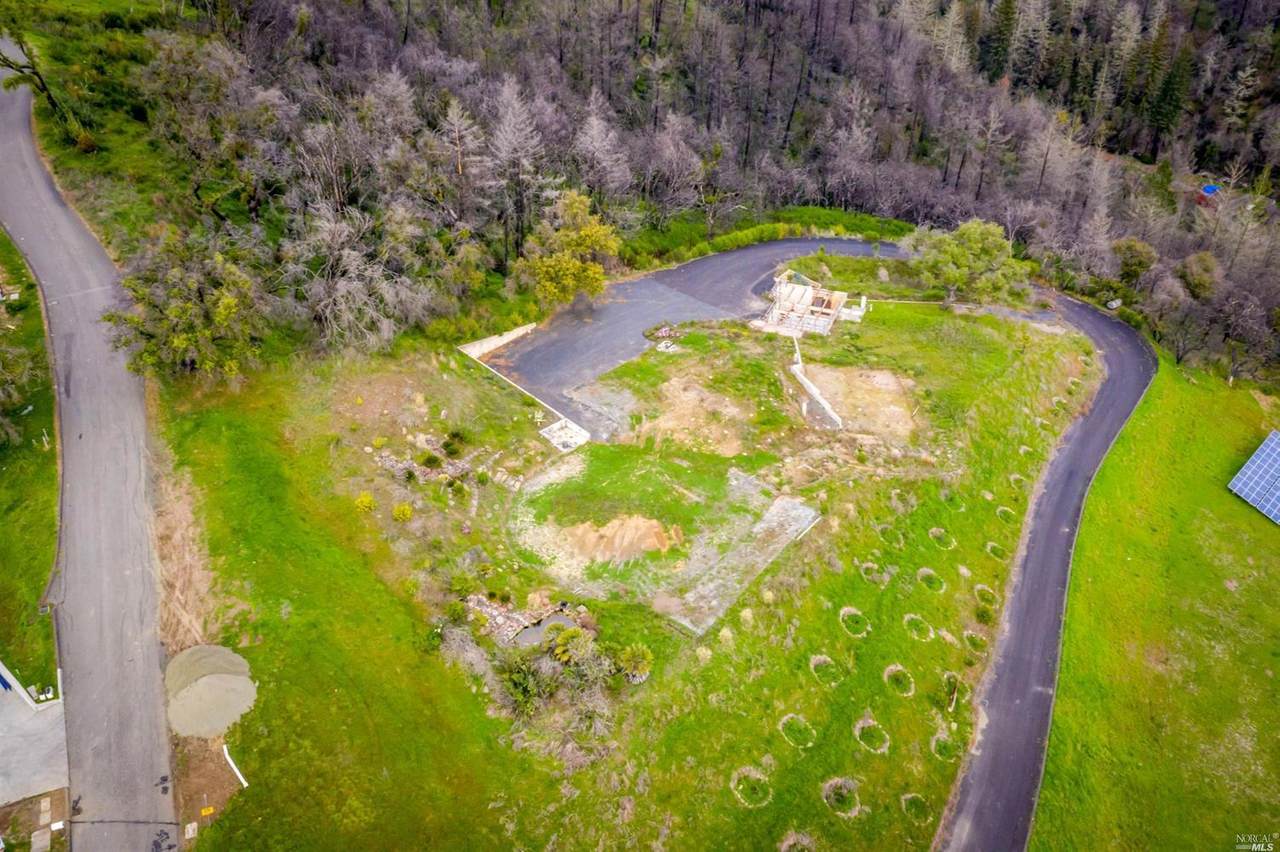 900 Quietwater Ridge - Photo 1