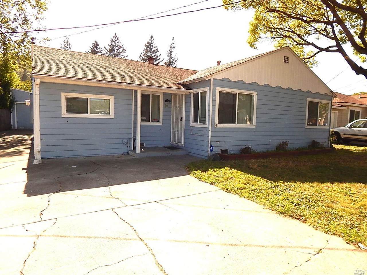 129 Dewitt Avenue - Photo 1