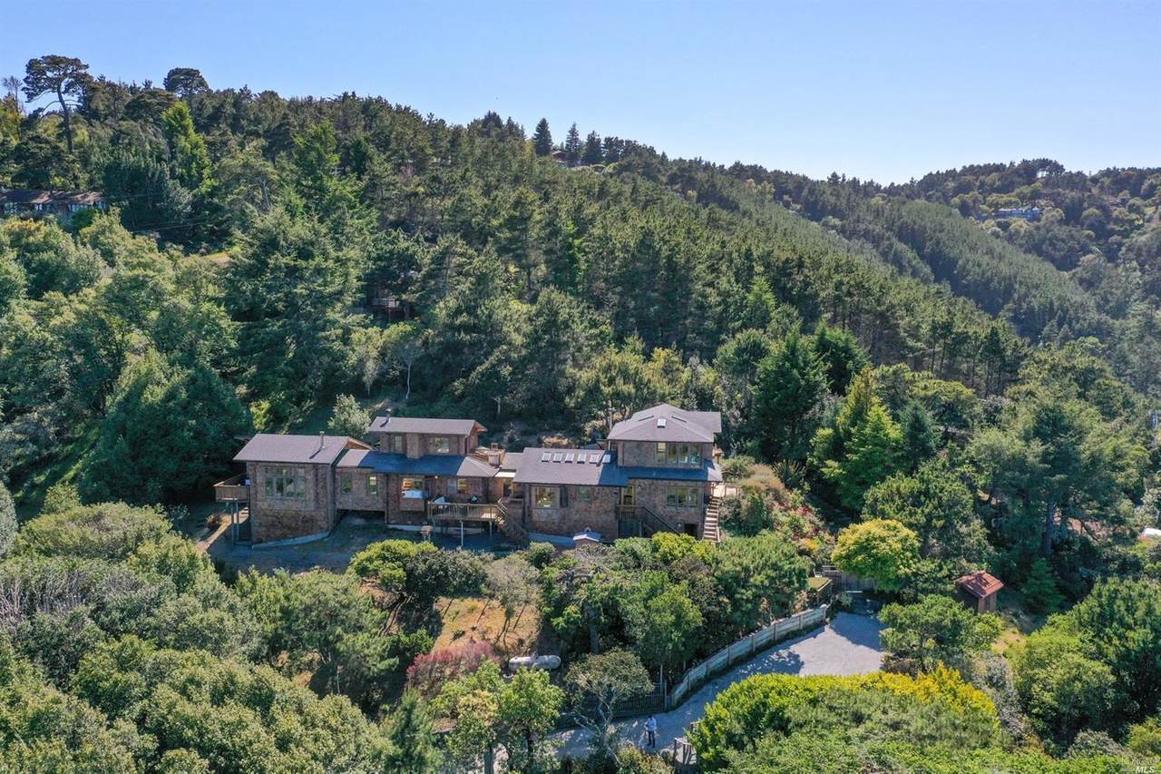 300 Drakes View Drive - Photo 1