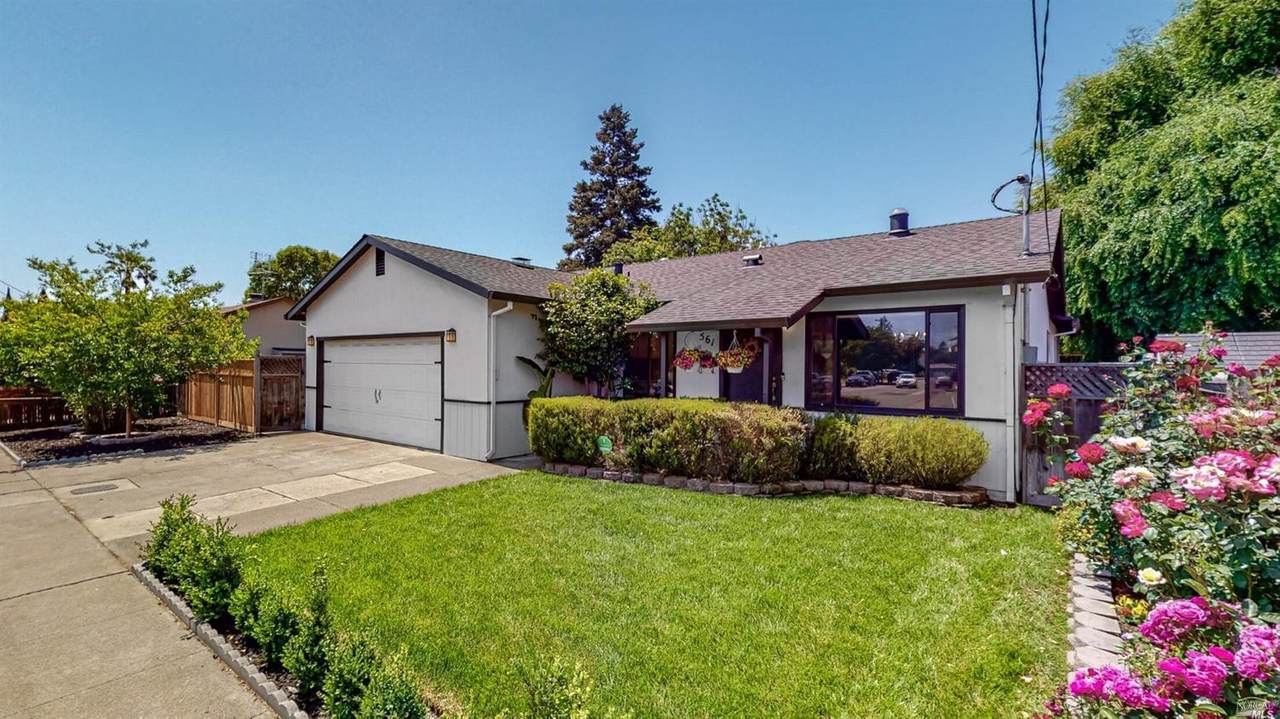 561 Link Lane - Photo 1