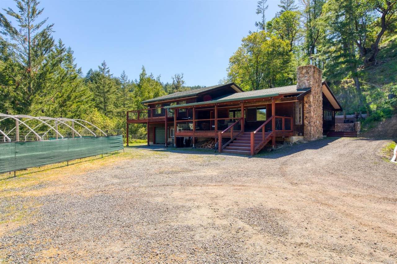 3100 Ridgewood Road - Photo 1