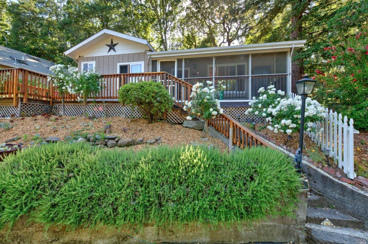 4460 Lakeside Road - Photo 1