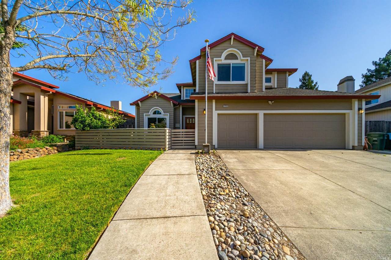 1714 Brandee - Photo 1