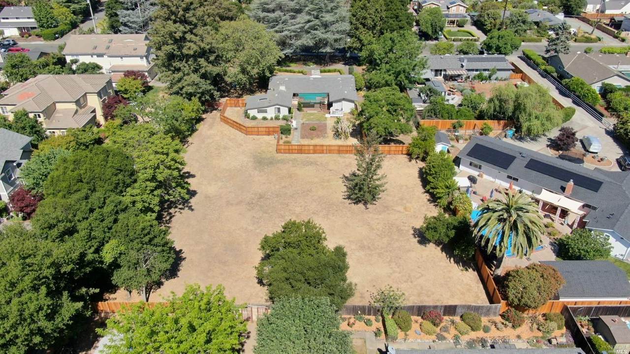 760 Mcclay Road - Photo 1