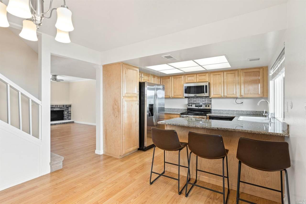 1510 Huddersfield Court - Photo 1