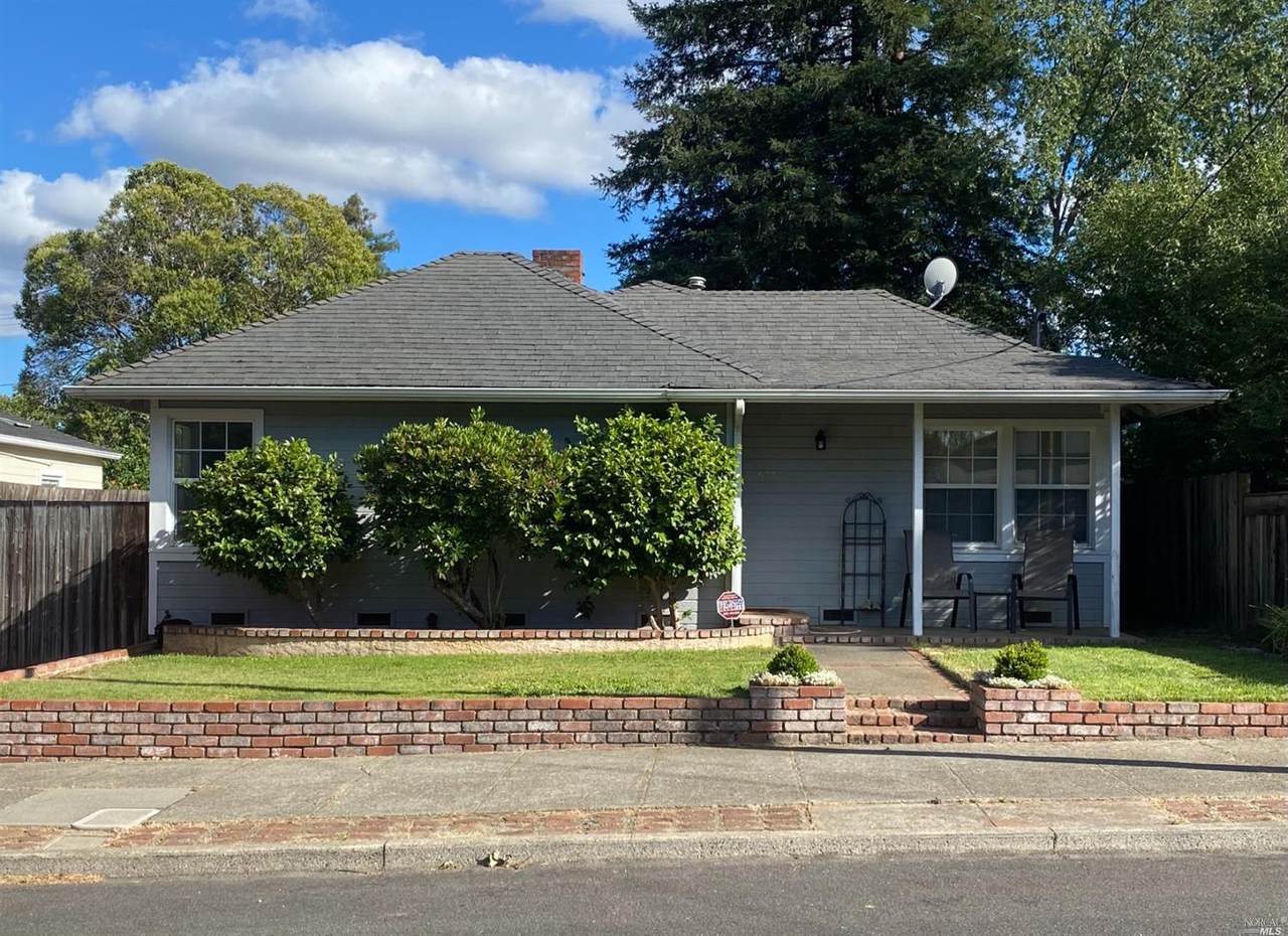 617 Jones Street - Photo 1