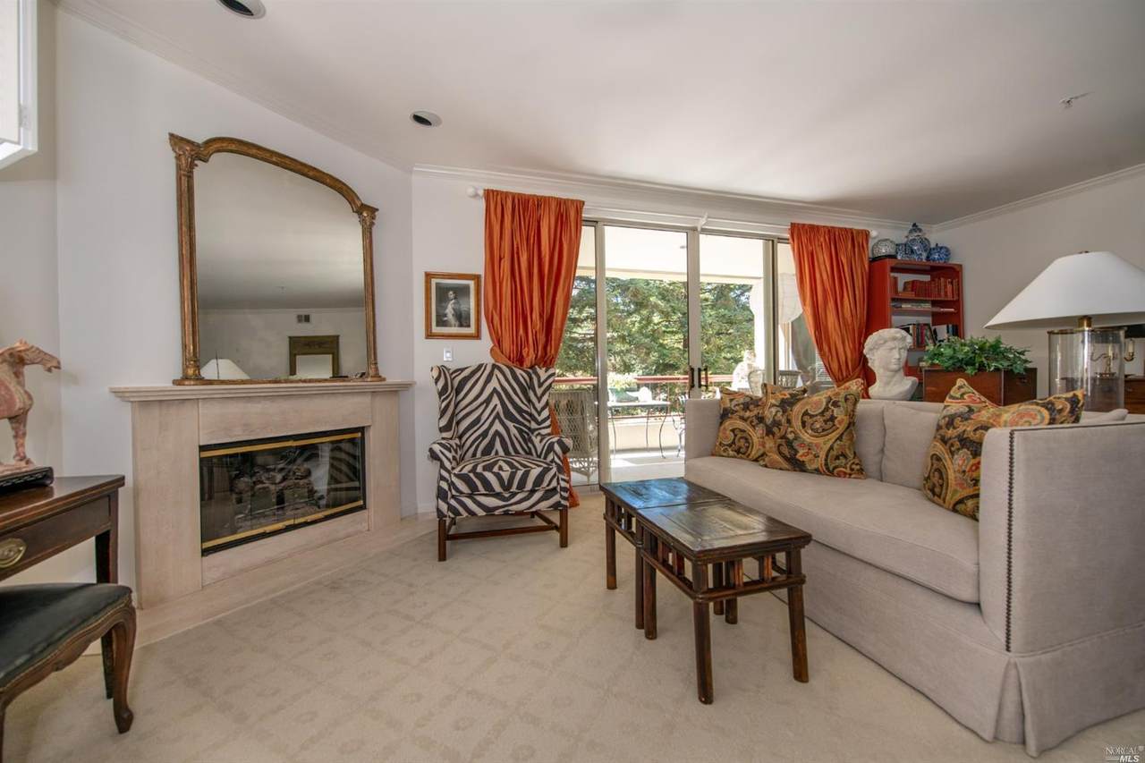 200 Deer Valley Road - Photo 1