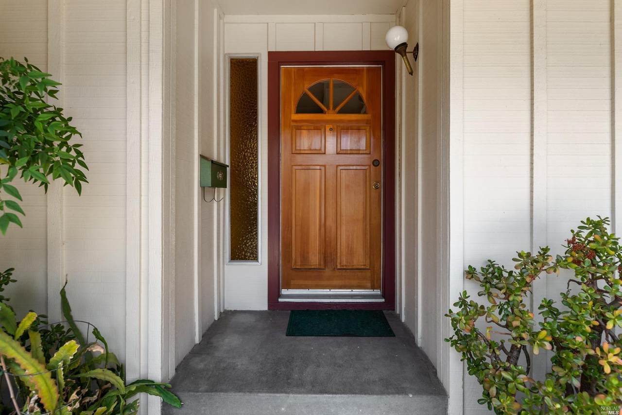 453 Garfield Park Avenue - Photo 1